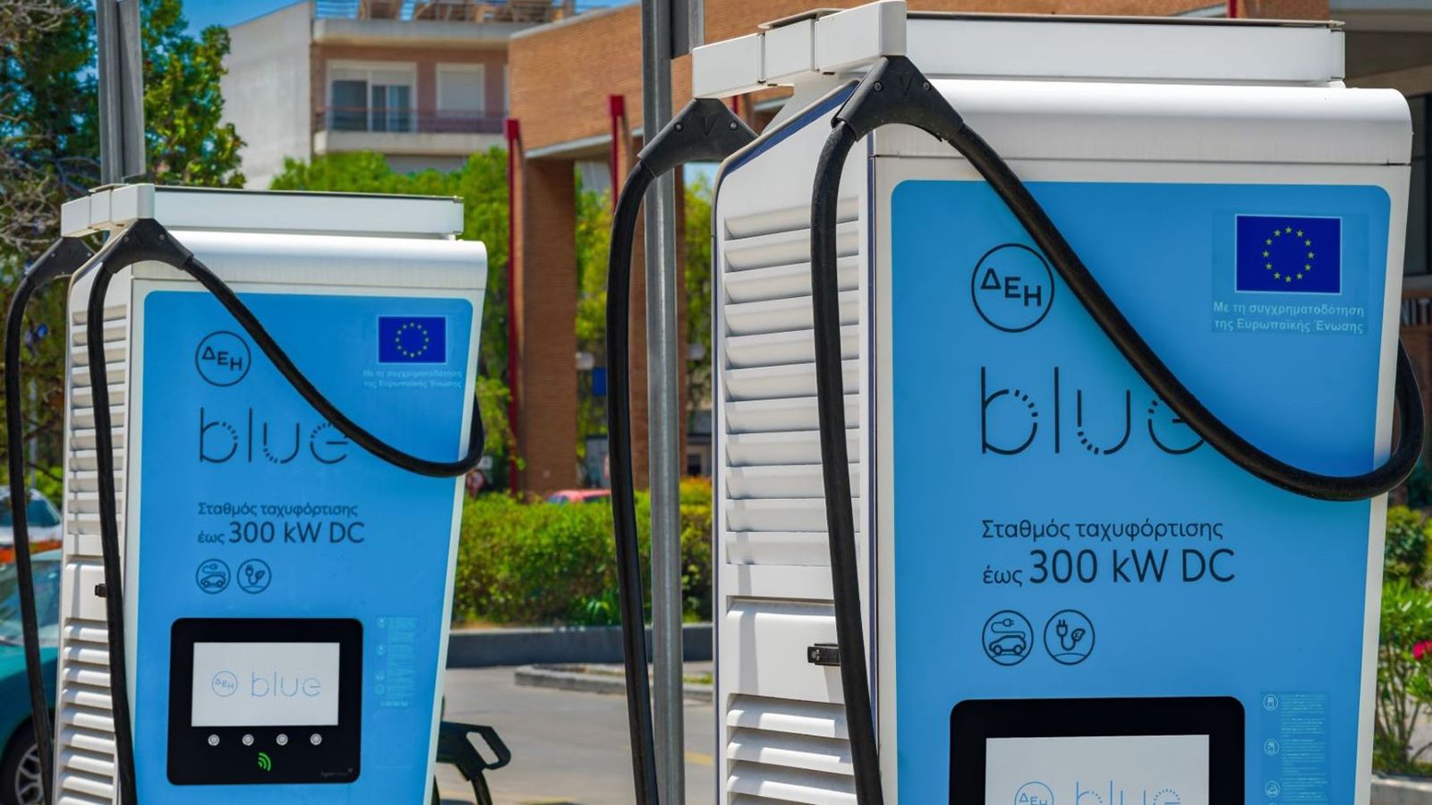 Οι ΔΕΗ - PPC blue φέρνουν 106 νέους ταχυφορτιστές σε Ελλάδα & Ρουμανία